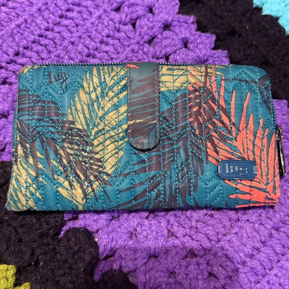 Lug Tram Tropical